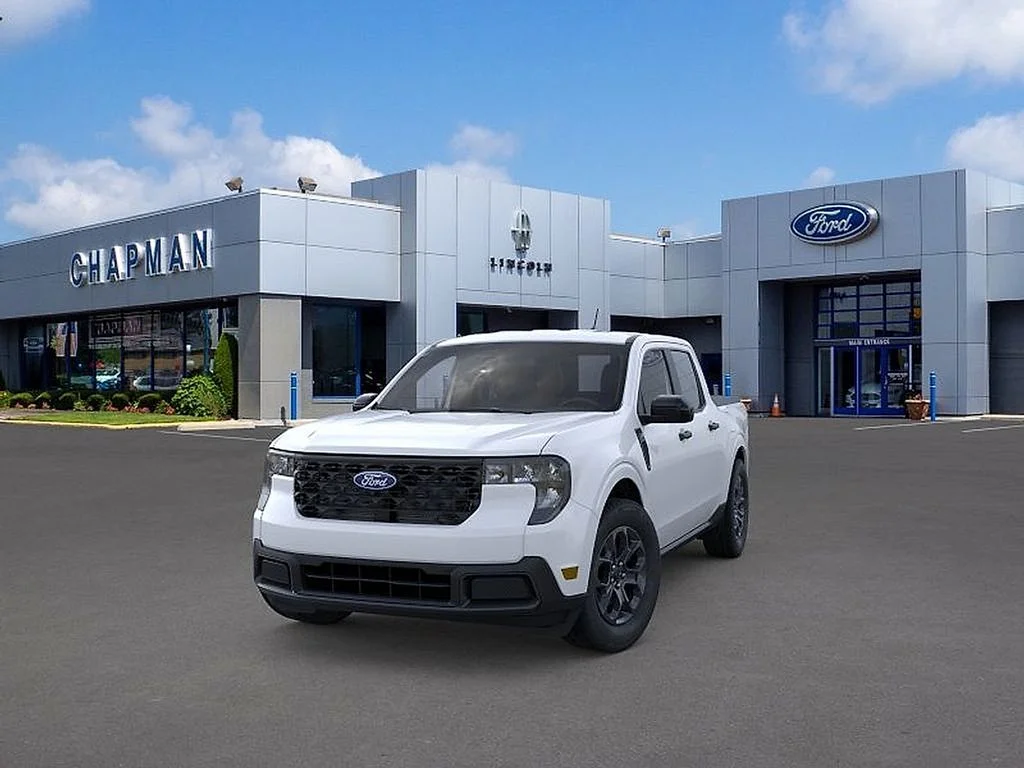 New 2026 Oxford White Ford XLT image 2