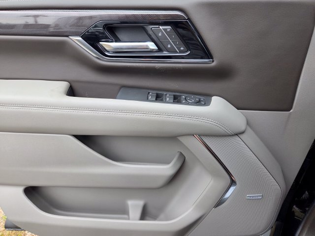 New 2026 Onyx Black GMC Elevation image 21