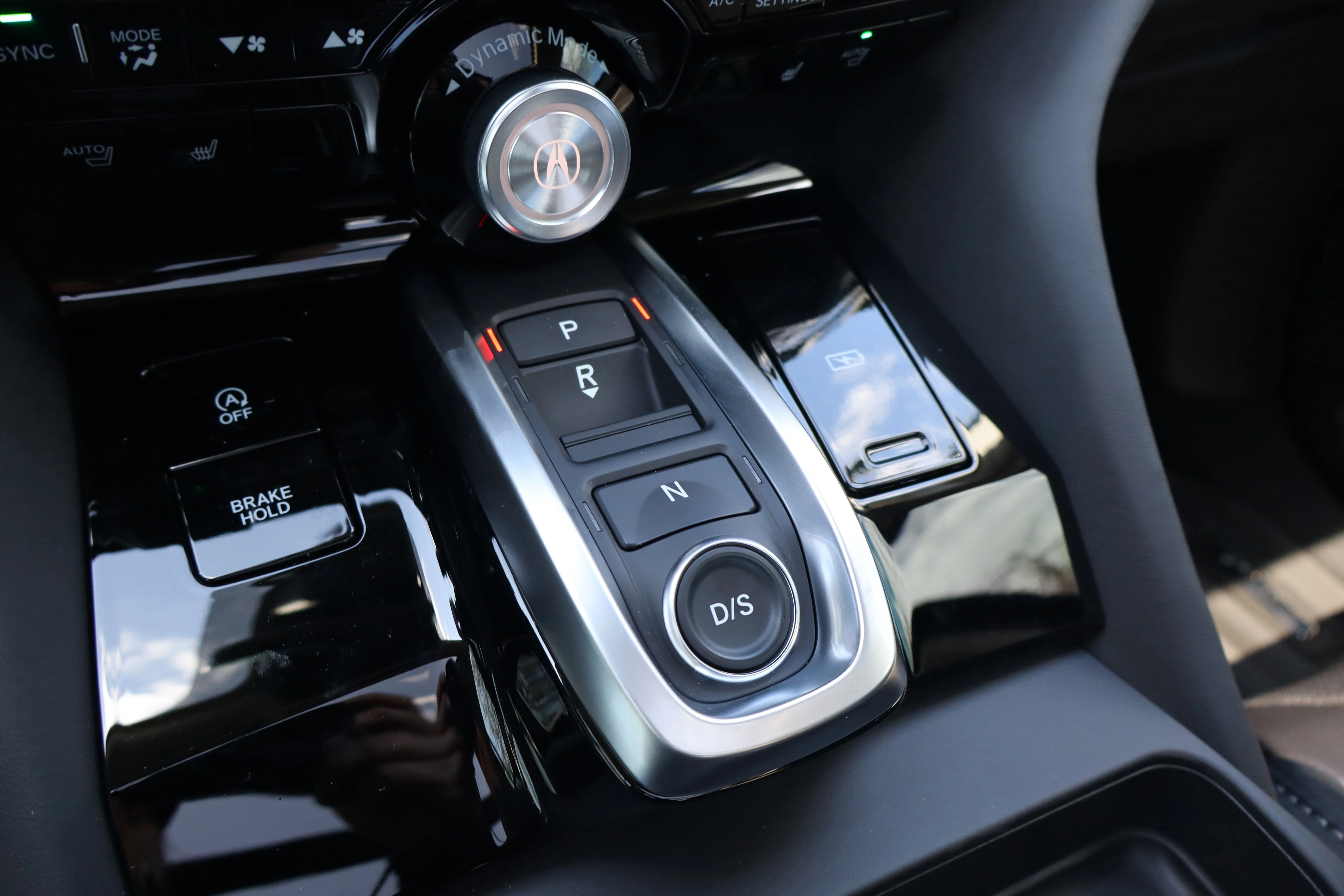 New 2026 Solar Silver Metallic Acura w/Technology Package image 19
