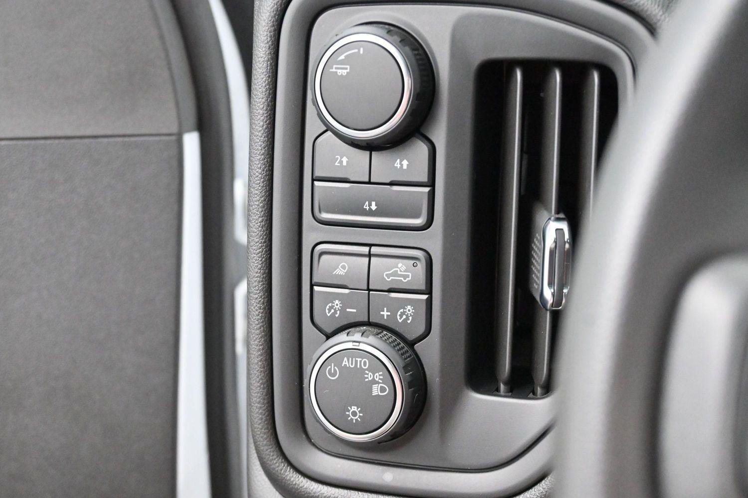 Used 2024 Summit White Chevrolet Custom image 18