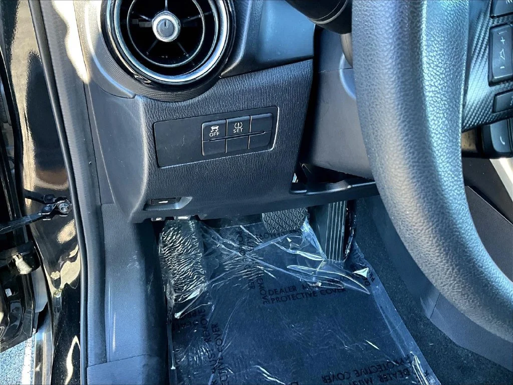 Used 2017 Stealth Toyota Base image 22