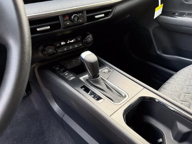New 2027 Aspen White Tricoat Nissan SV image 25