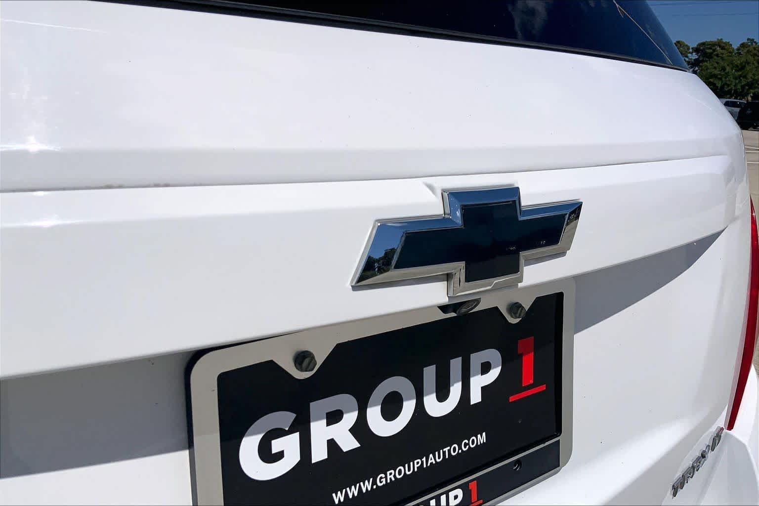 Used 2016 Summit White Chevrolet LT image 30