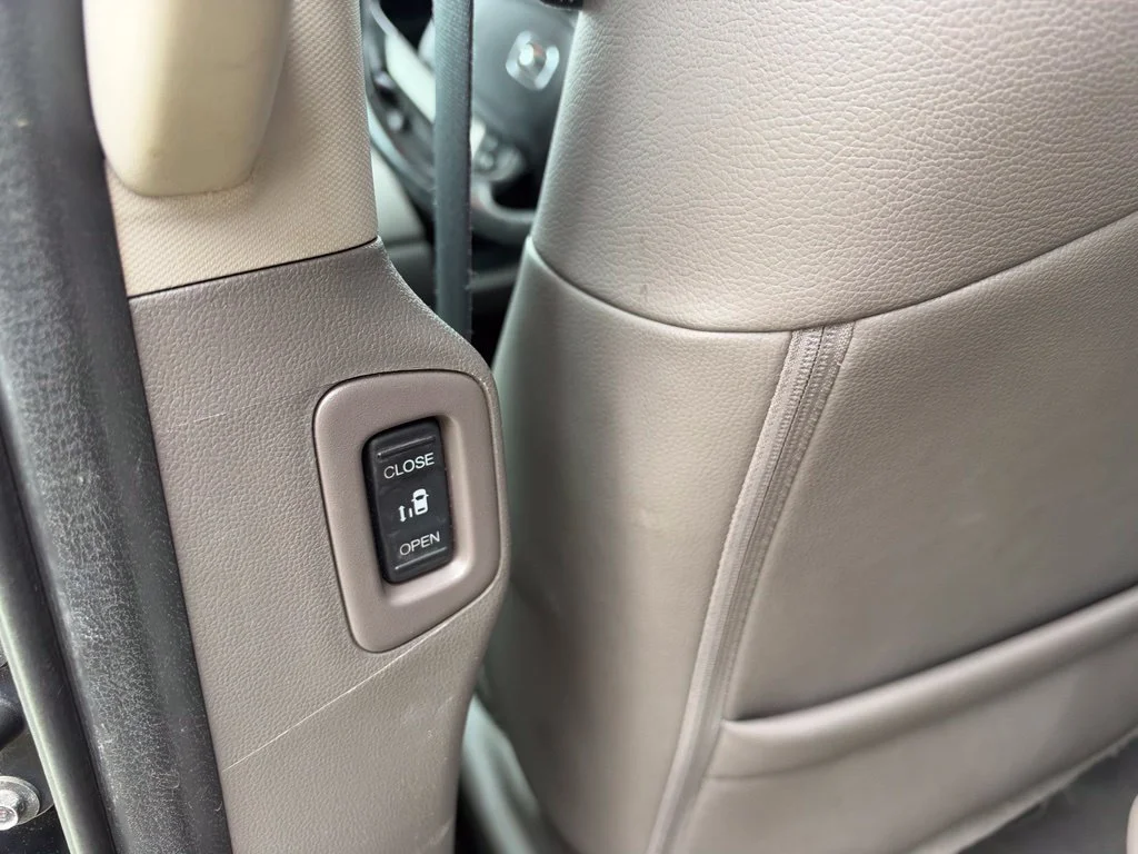 Used 2016  Honda EX-L image 12