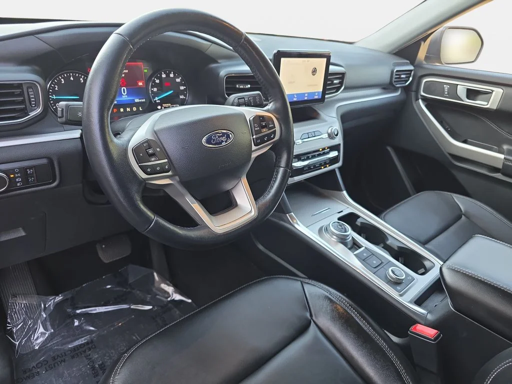 Certified Used 2023 Carbonized Gray Metallic Ford XLT image 14