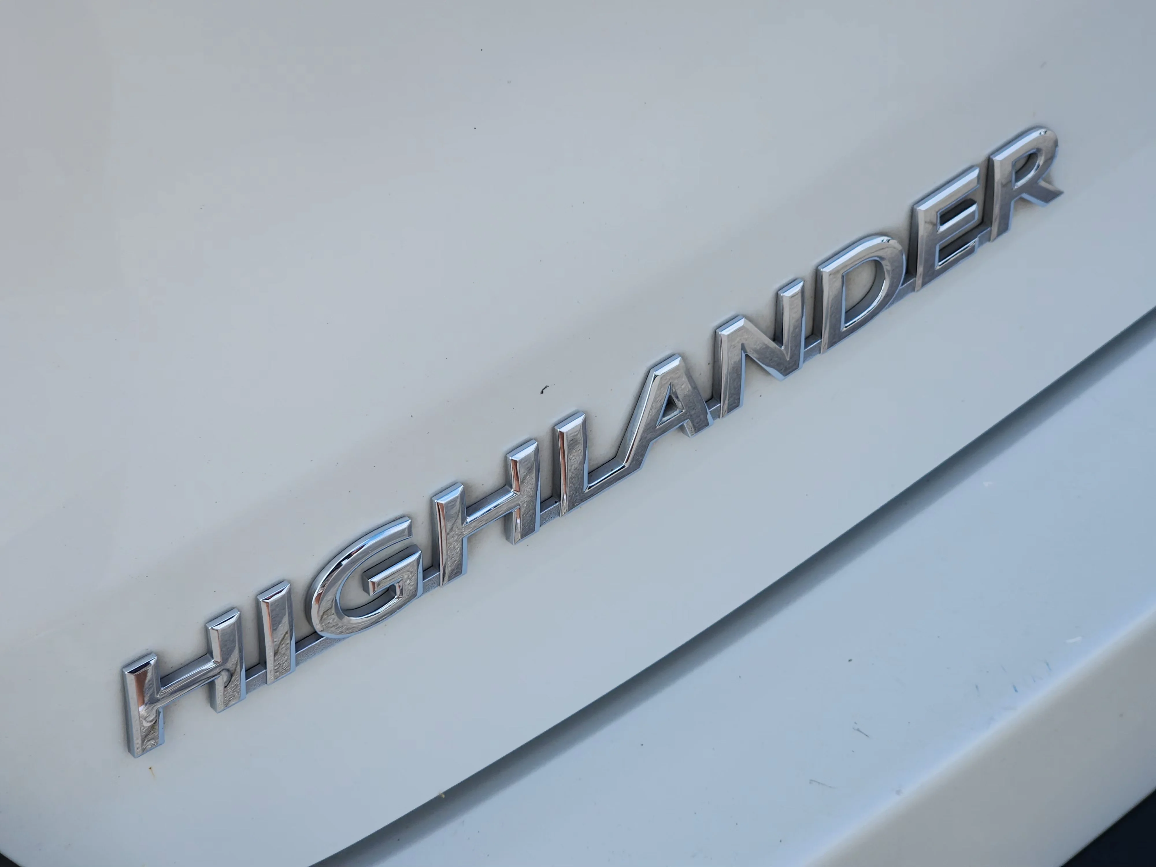 Used 2017 White Toyota XLE image 12