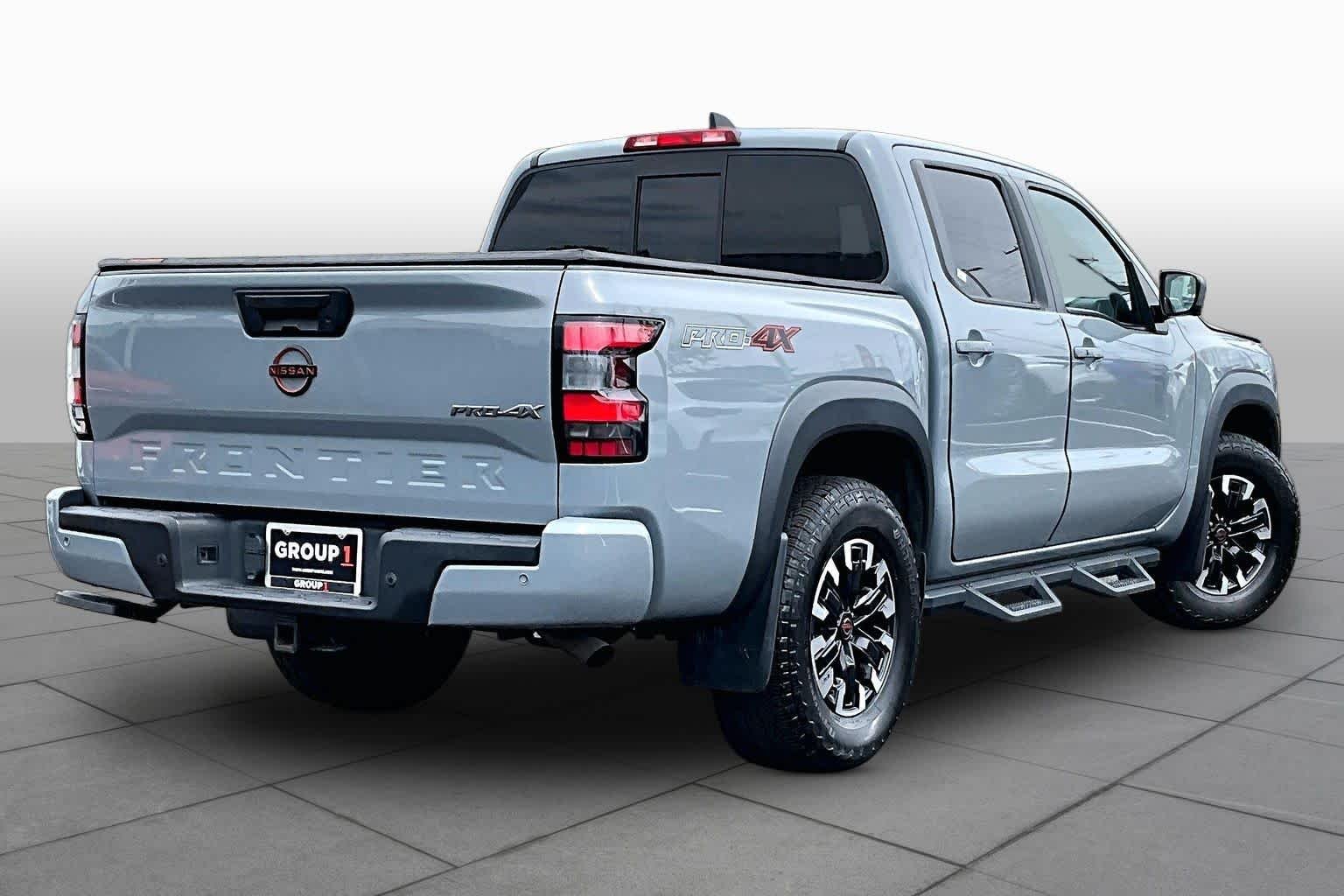 Used 2022 Boulder Grey Pearl Nissan PRO-4X image 13