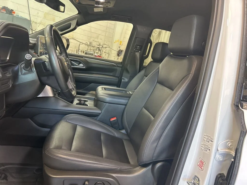 Used 2023 Summit White Chevrolet LT image 6