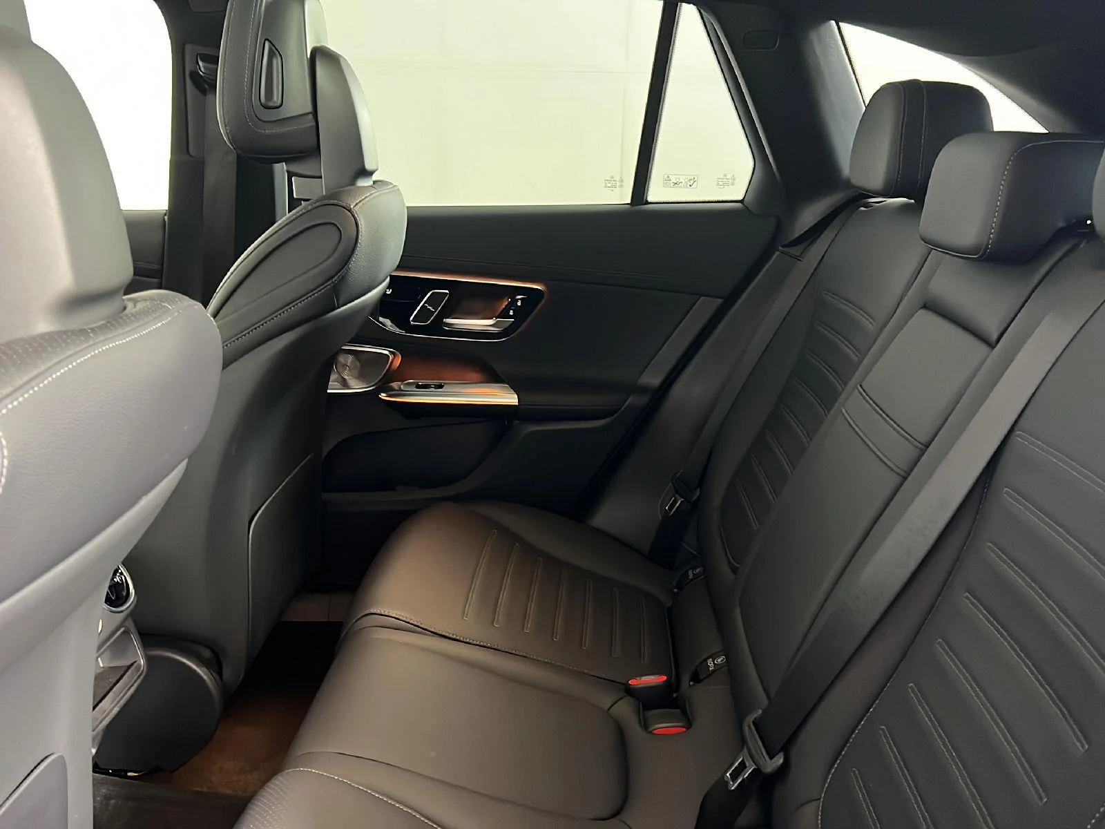 Used 2025 Starling Blue Metallic Mercedes-Benz GLC 350e image 14
