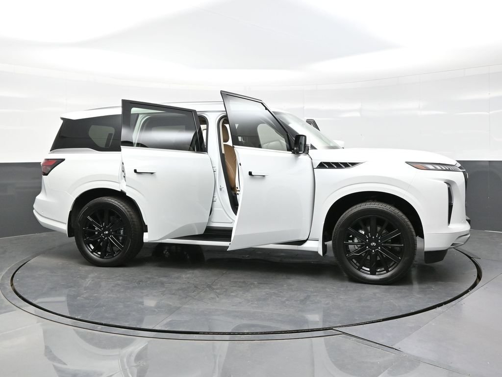 New 2026 RADIANT WHITE INFINITI Luxe 4WD image 53