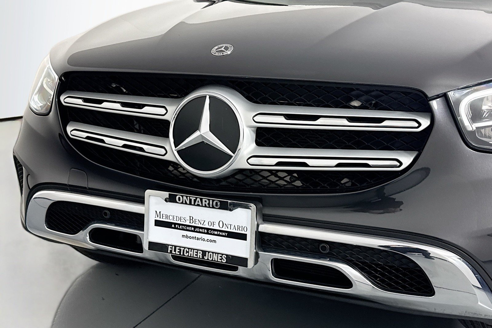 Certified Used 2022 Graphite Grey Metallic Mercedes-Benz 300 image 13