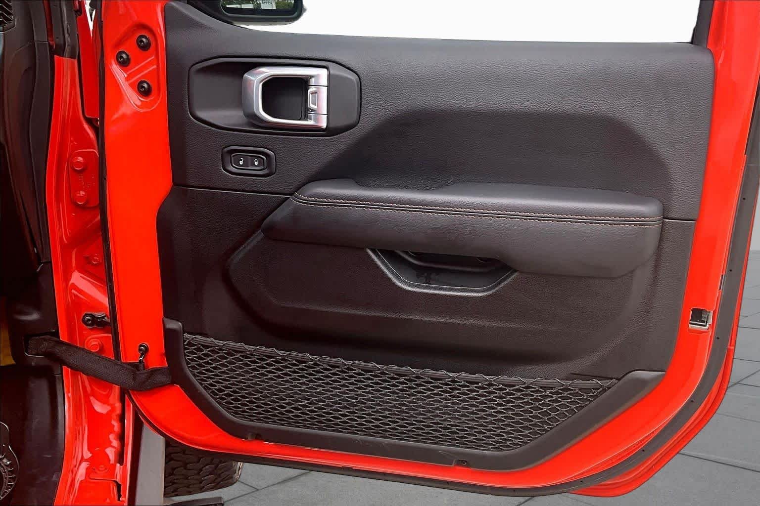 Used 2023 Punkn Metallic Clearcoat Jeep Rubicon 392 image 26