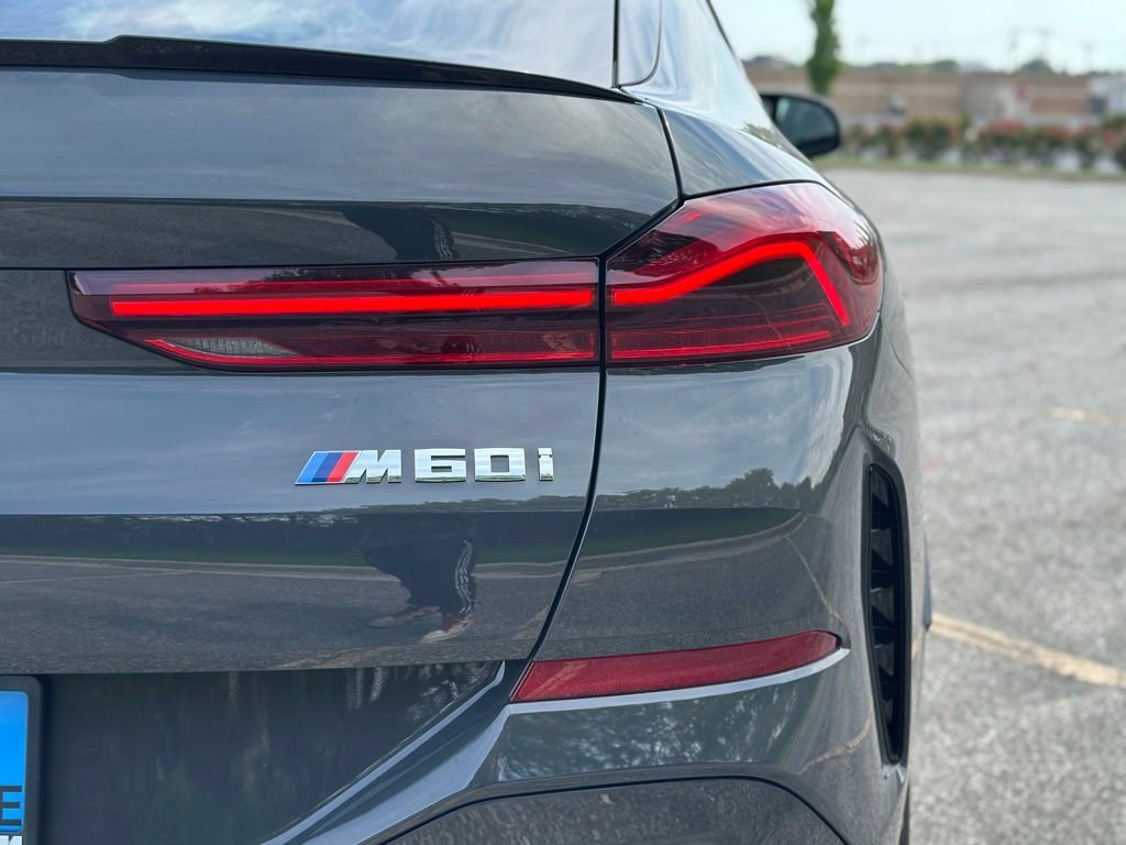 New 2027 Dravit Grey Metallic BMW M60i image 12