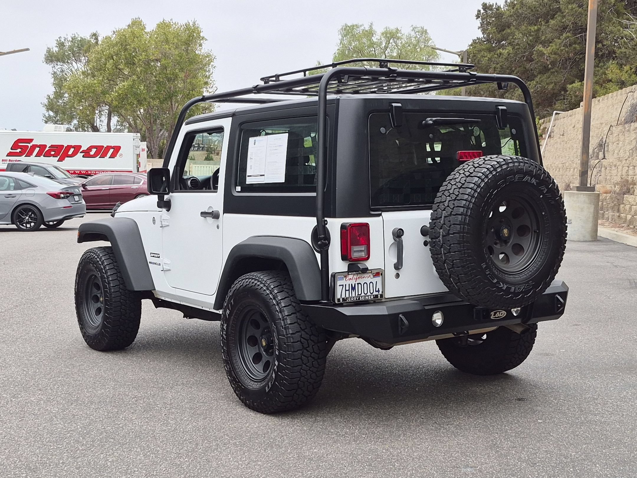 Used 2015 Bright White Clearcoat Jeep Sport image 3