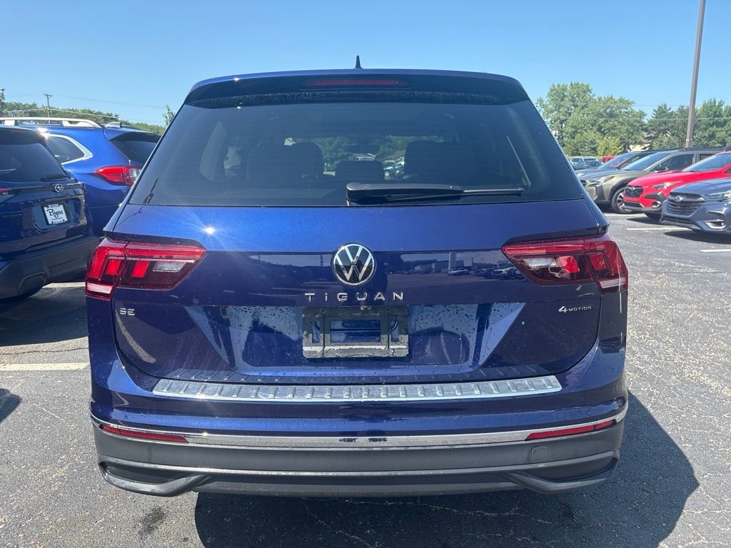 Used 2022 Blue Volkswagen 2.0T SE image 4