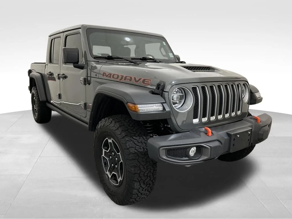 Used 2021 Gray Jeep Mojave image 9