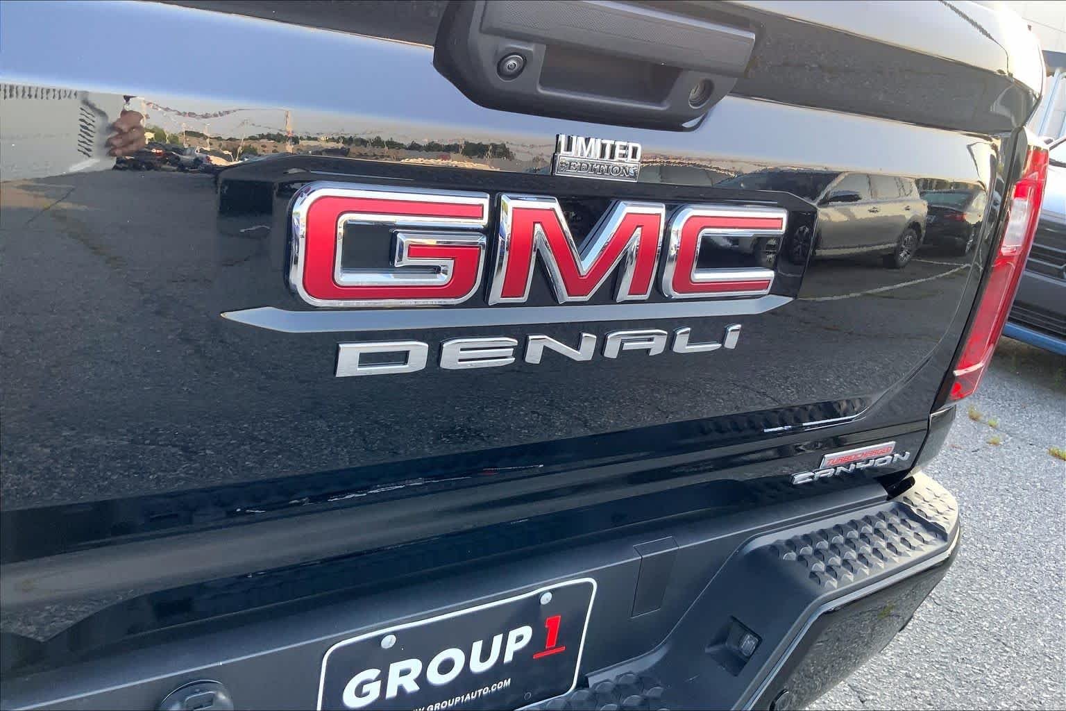 Used 2026 Onyx Black GMC 4WD Denali image 30