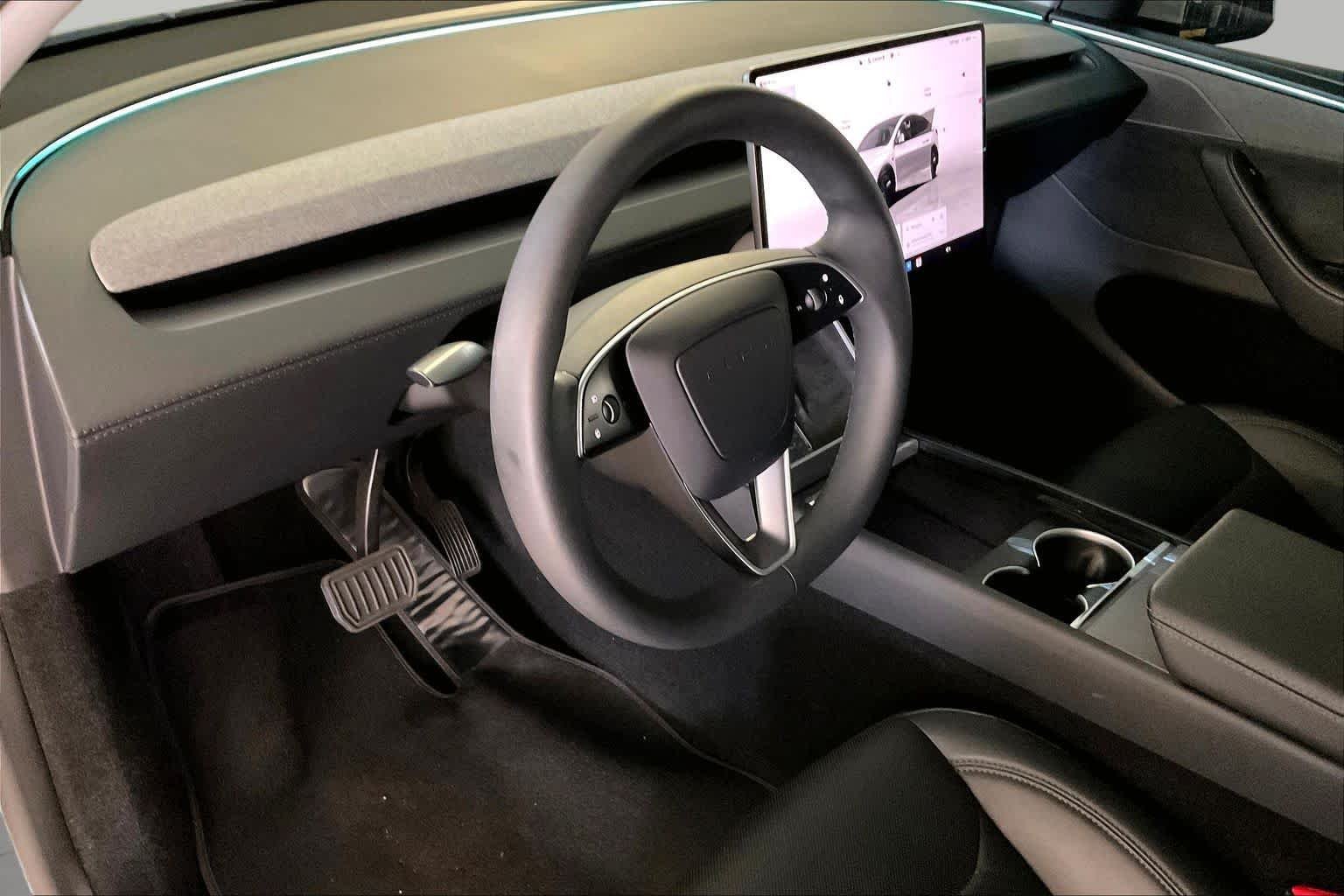 Used 2026 Pearl White Multi-Coat Tesla  image 15