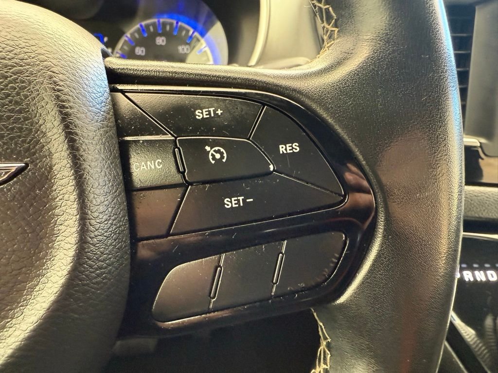 Used 2020 Brilliant Black Crystal Pearlcoat Chrysler Touring image 34