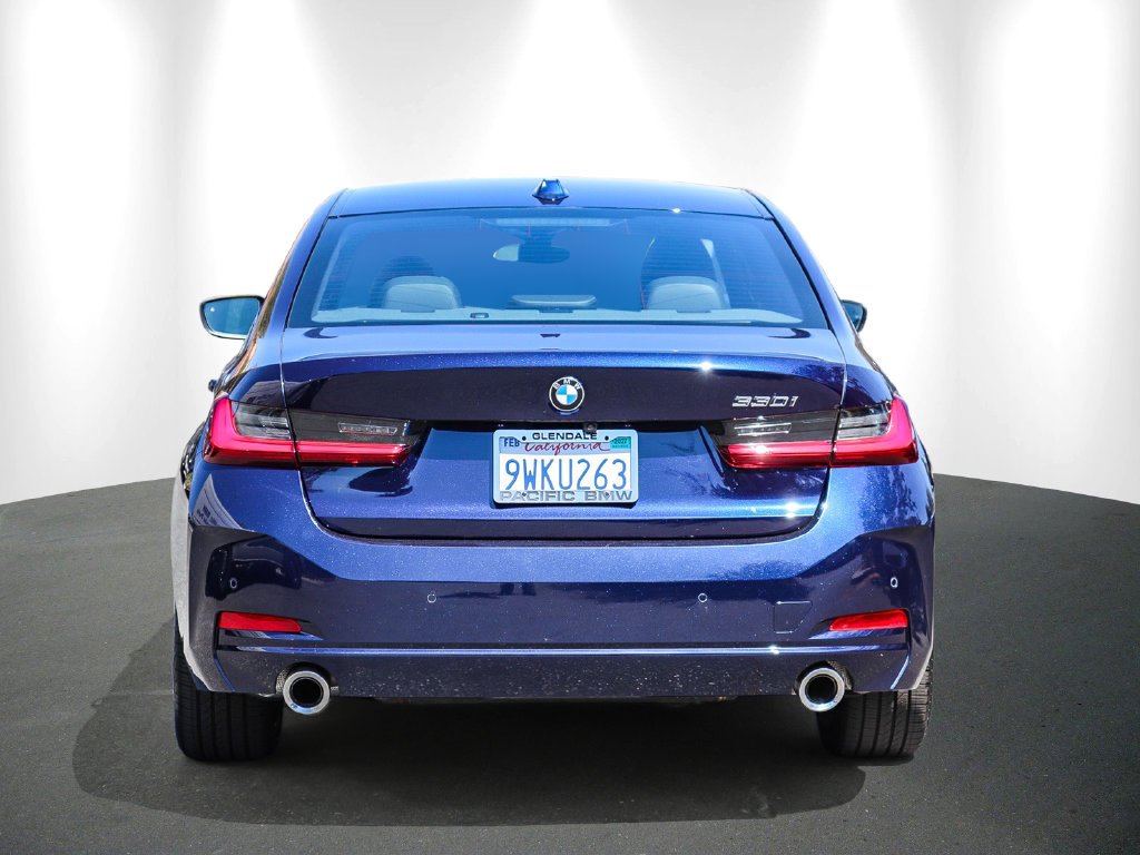 2026 BMW 3 Series photo 5