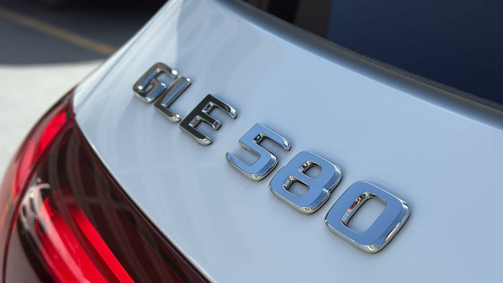 New 2026 Polar White Mercedes-Benz GLE 580 image 11