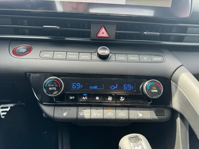 2025 Hyundai Elantra N Line - Photo 14