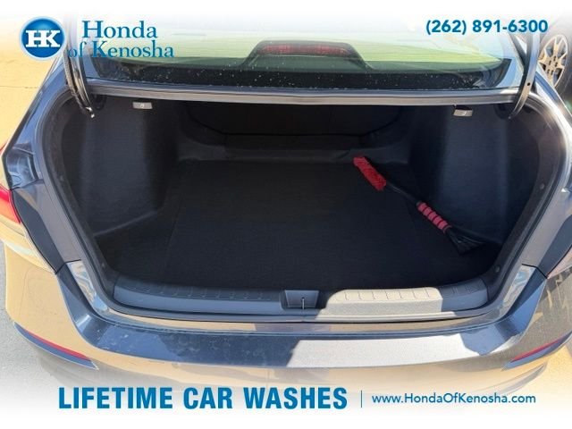 Used 2022  Honda EX image 9
