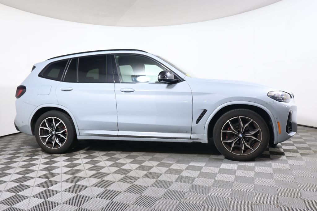 Used 2024 Gray BMW M40i image 8