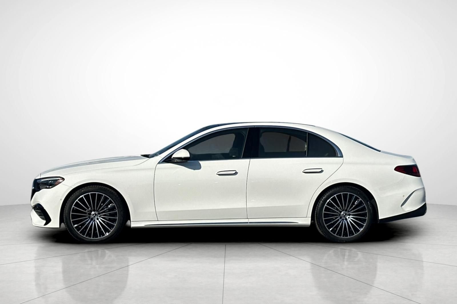 2026 Mercedes-Benz E-Class E350 - Photo 29