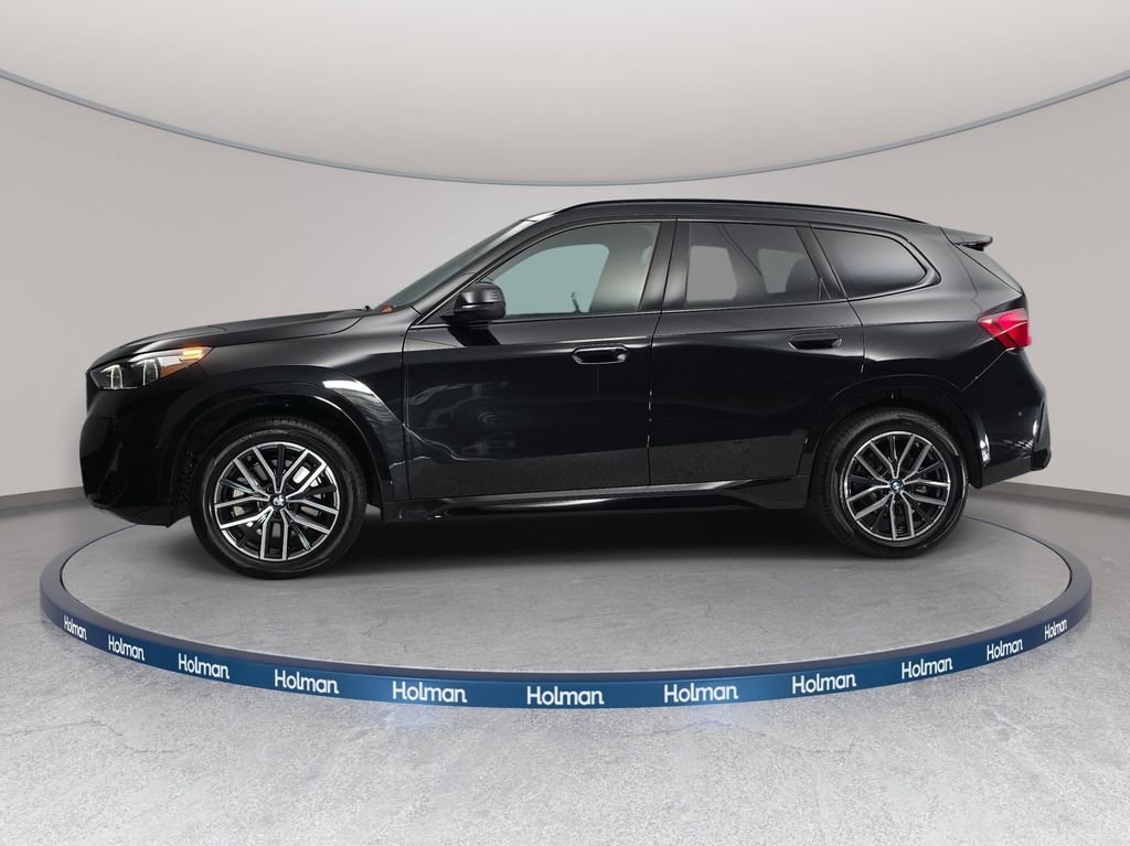 Used 2026 Black Sapphire Metallic BMW xDrive28i image 9