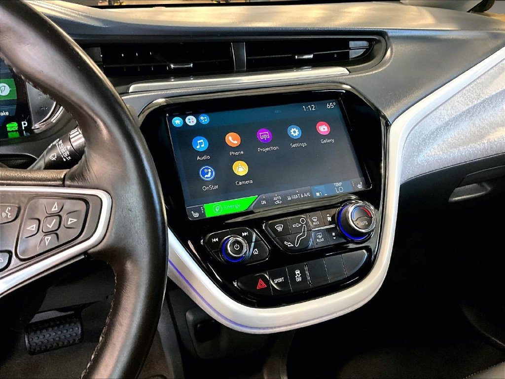 Used 2018 Gray Chevrolet Premier image 18