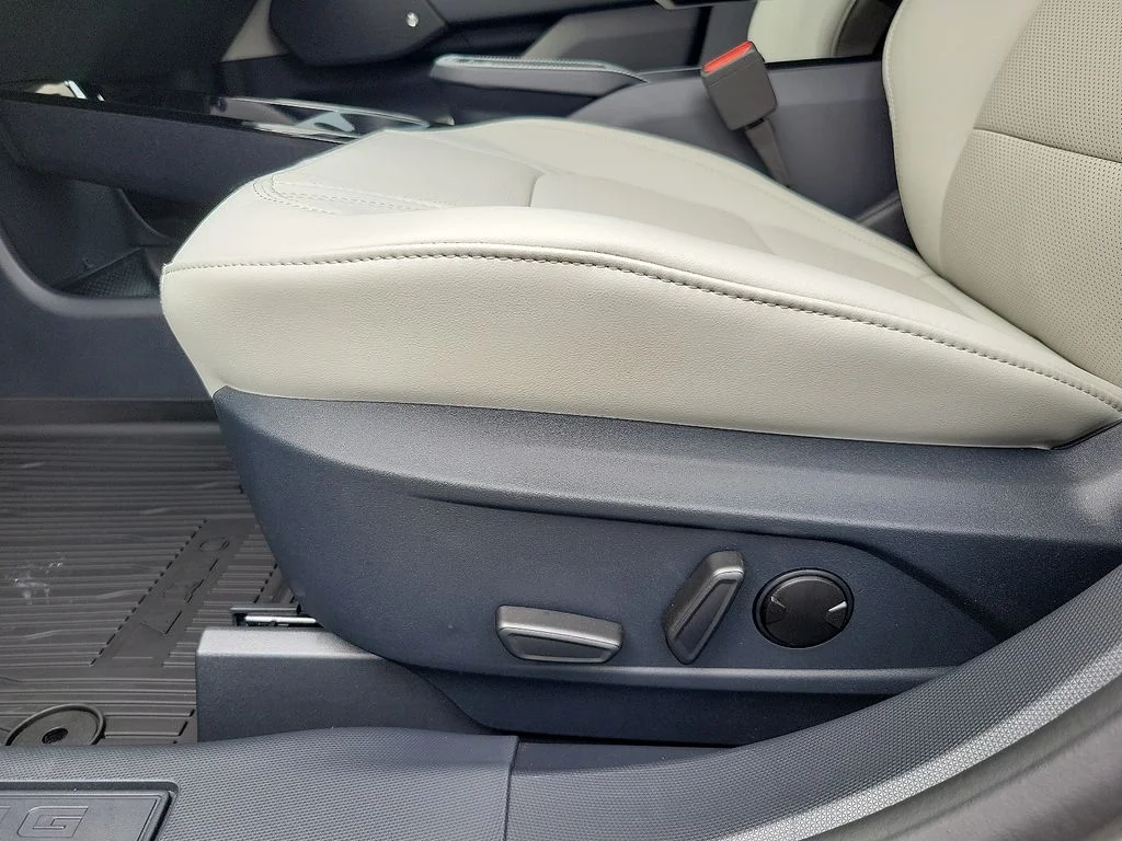 2025 Ford Mustang Mach-E Premium - Photo 12