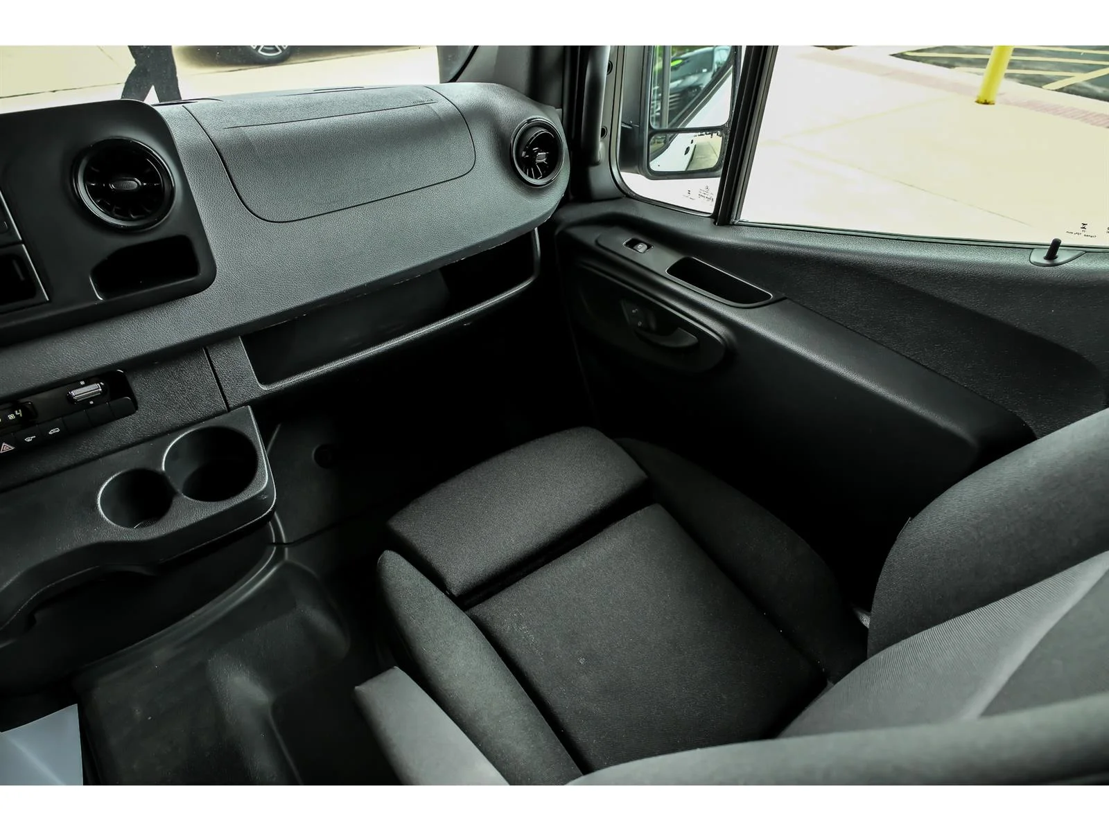 Used 2023 White Mercedes-Benz 2500 image 8