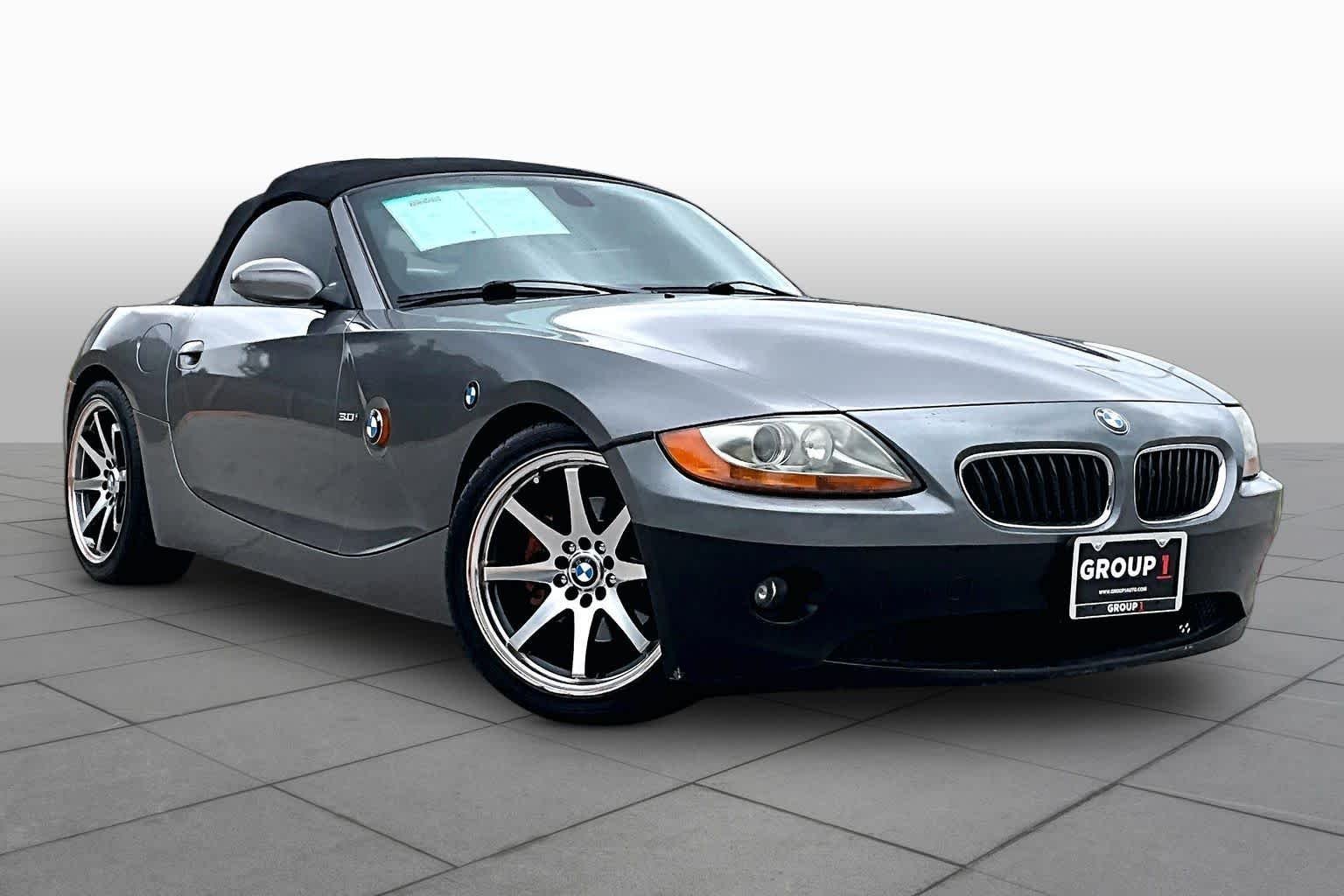Used 2003 BMW Z4 3 with VIN 4USBT53483LU00526 for sale in Round Rock, TX
