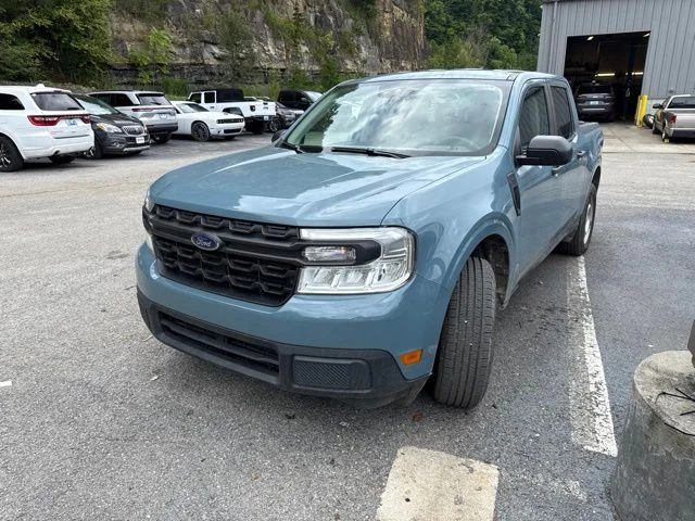 Used 2022  Ford XL image 5