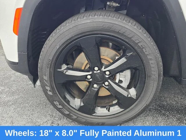 Used 2023 White Jeep Altitude image 29
