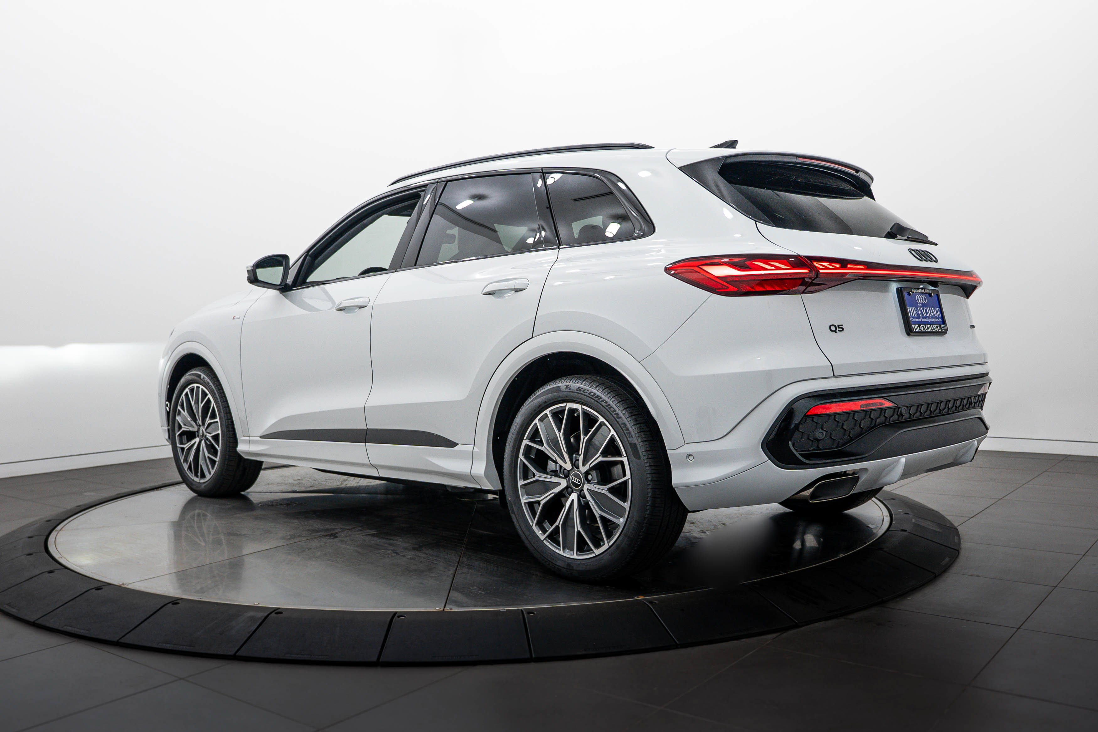 New 2026 GLACIER WHITE Audi Prestige image 5