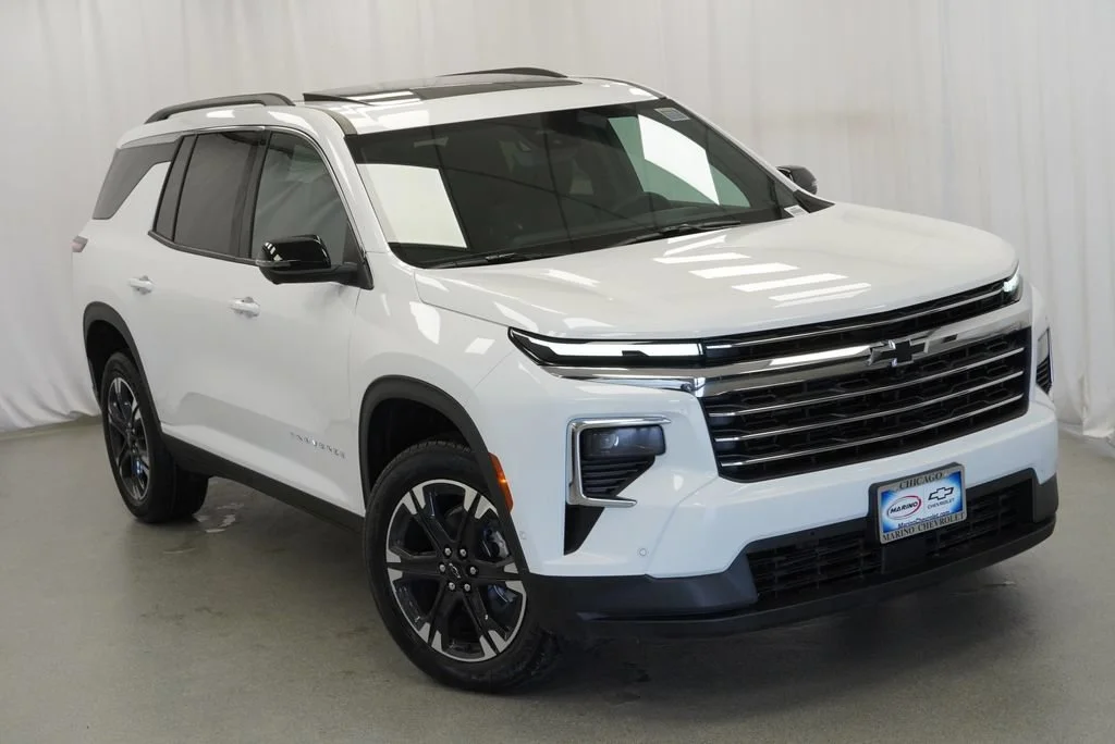 New 2027 Summit White Chevrolet LT image 36
