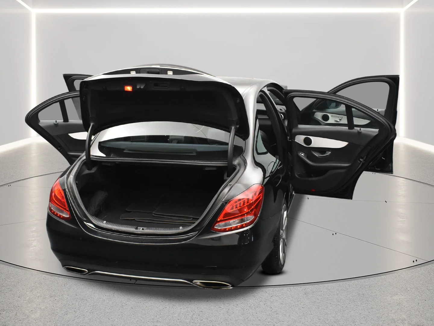 Used 2018 Black Mercedes-Benz C 300 image 8