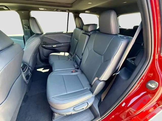 New 2026 Matador Red Mica Lexus PREMIUM image 30
