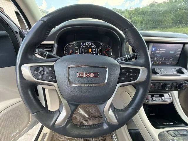Used 2022 White GMC Denali image 31