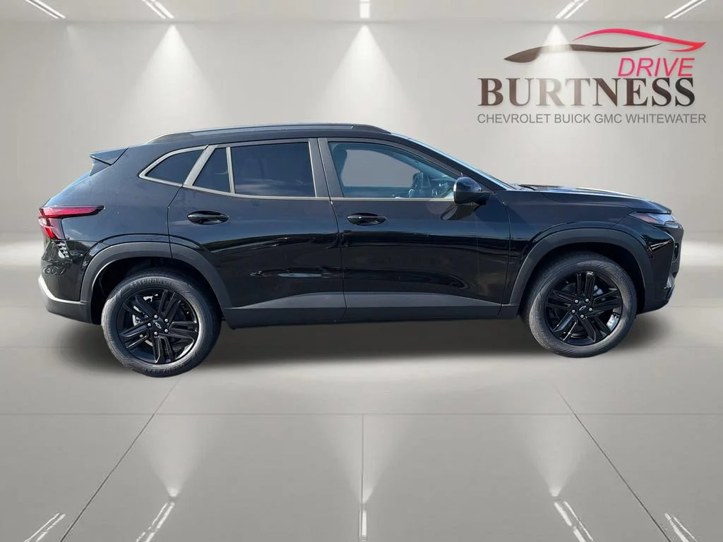 New 2026 Mosaic Black Metallic Chevrolet ACTIV image 10