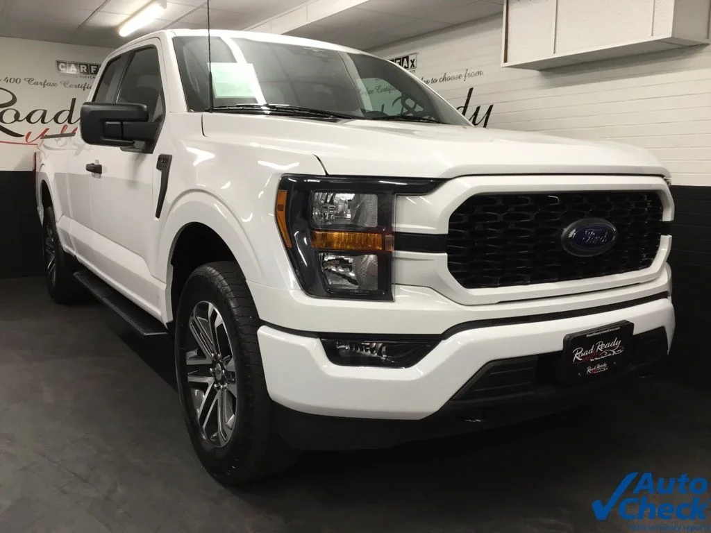 Used 2023 White Ford XL image 3