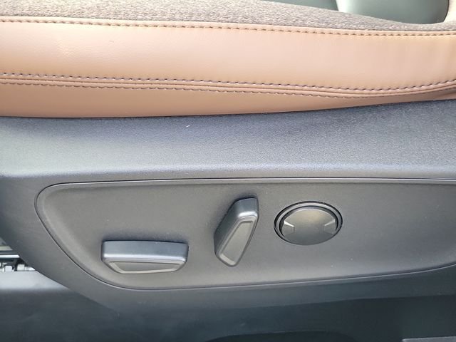 New 2026 Carbonized Gray Metallic Ford Outer Banks® image 17