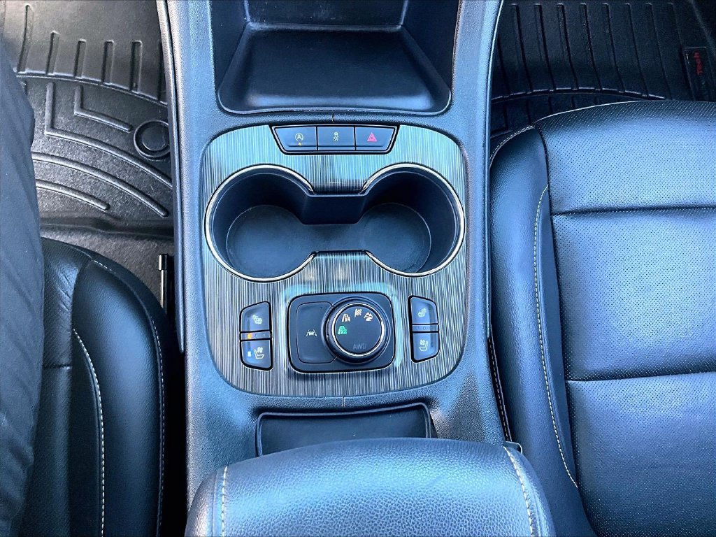 Used 2023 Silver GMC SLT image 20