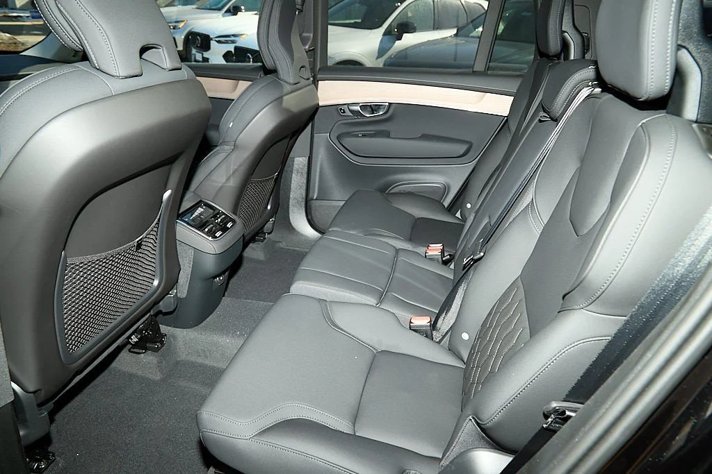 New 2026 Onyx Black Volvo Plus image 20