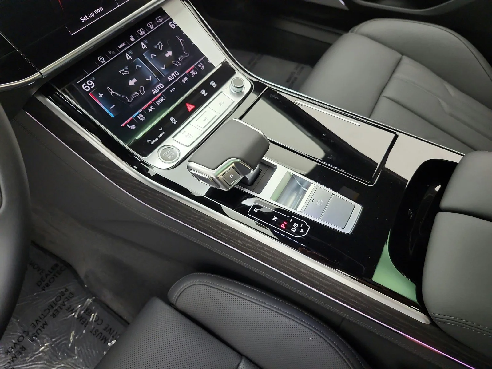 New 2026 Mythos Black Metallic Audi L quattro image 9