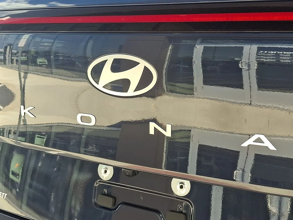 Used 2026 Blue Hyundai SEL Premium image 30