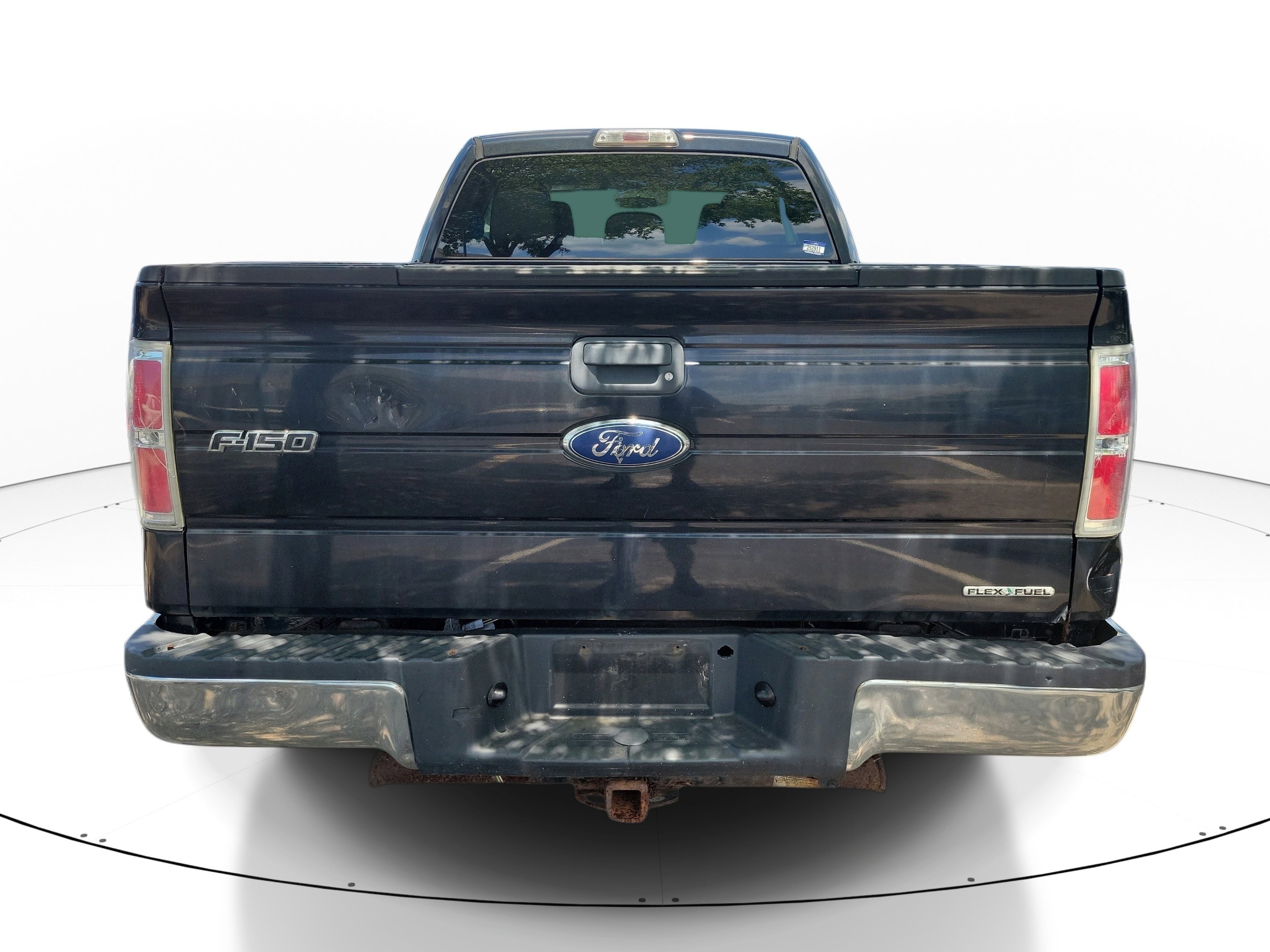 Used 2011 Tuxedo Black Metallic Ford XLT image 4