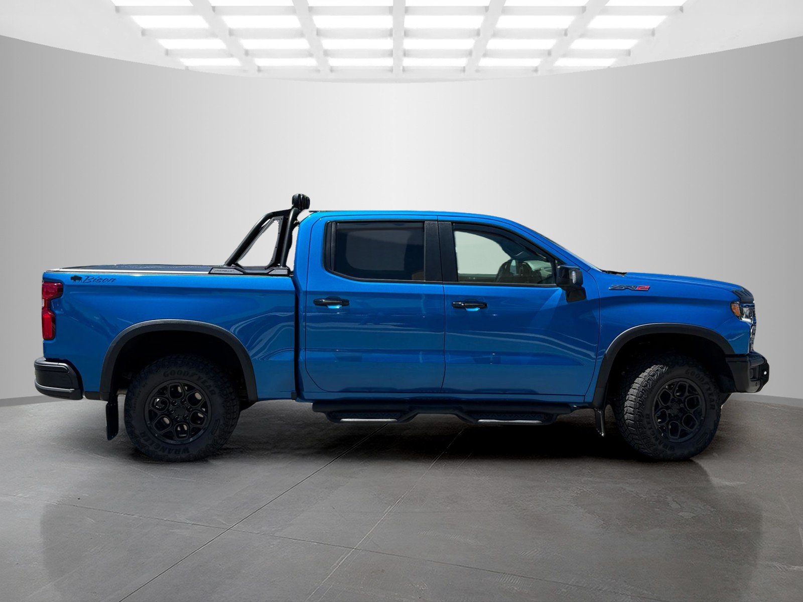 Used 2024 Blue Chevrolet ZR2 image 4